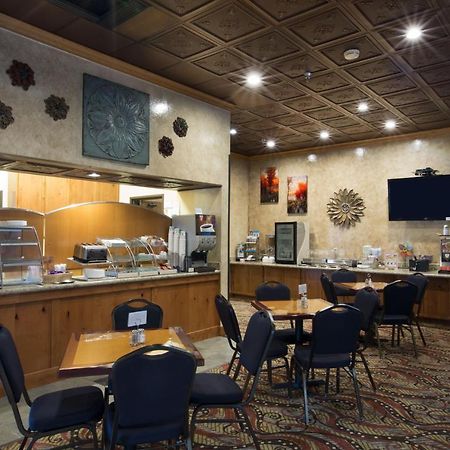 Miles City Hotel & Suites Bagian luar foto