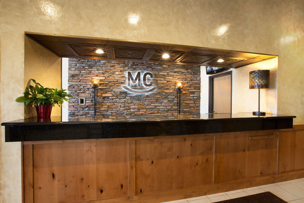 Miles City Hotel & Suites Bagian luar foto